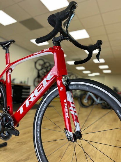 Trek Madone SL6 Segafredo Carbon Racefiets