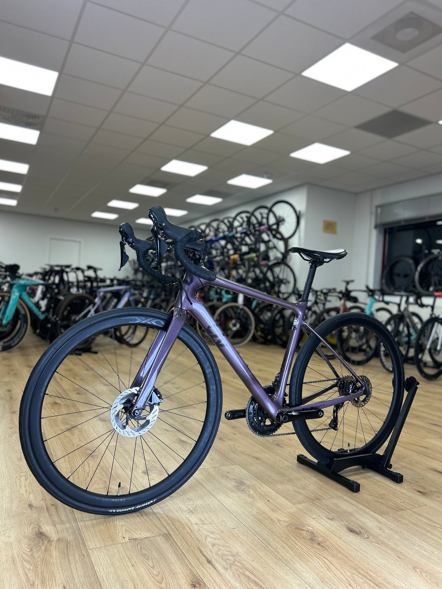 Liv Avail Advanced 1 Carbon Road Bike
