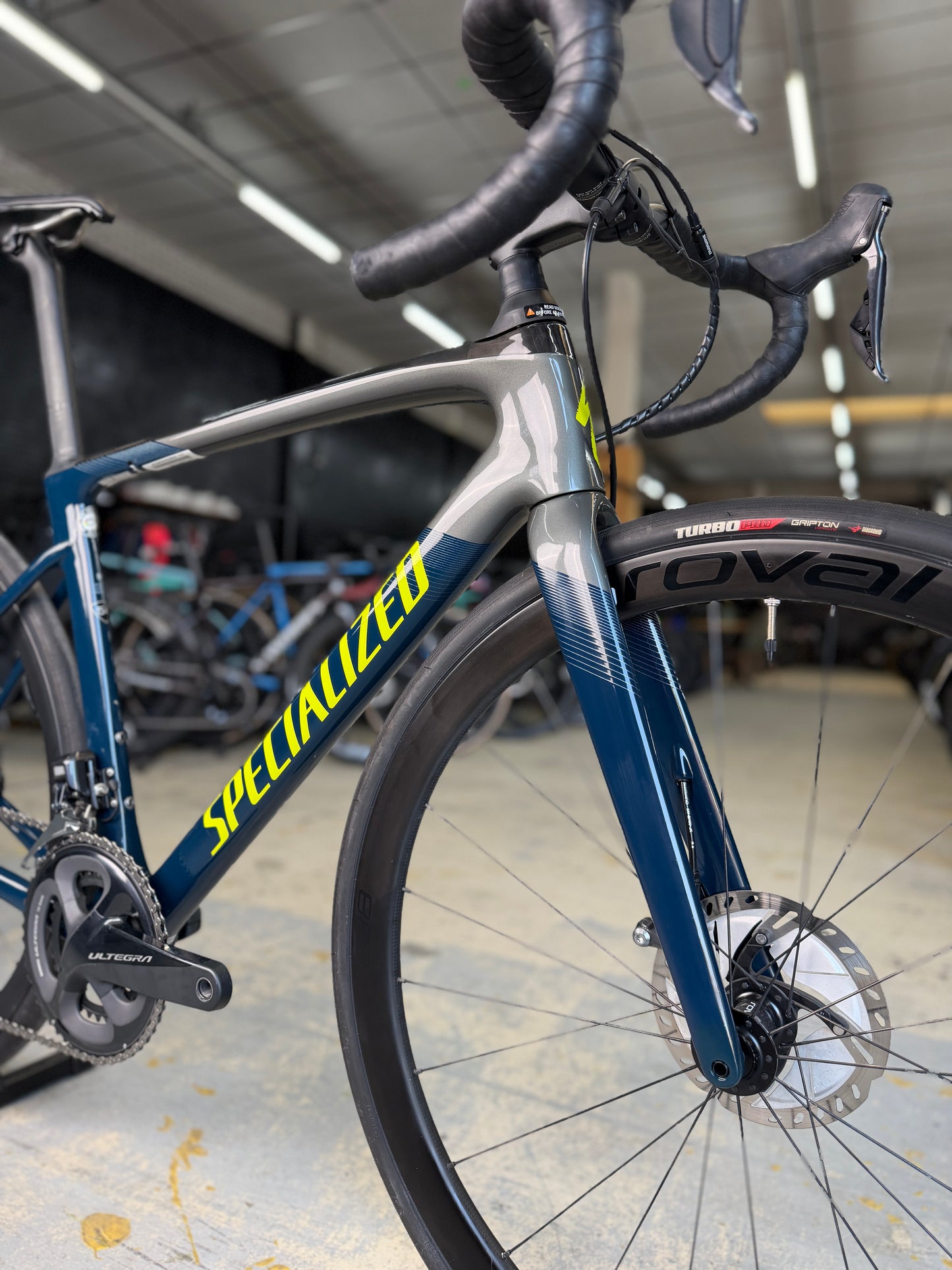 Specialized Roubaix Expert Di2 Carbon Racefiets