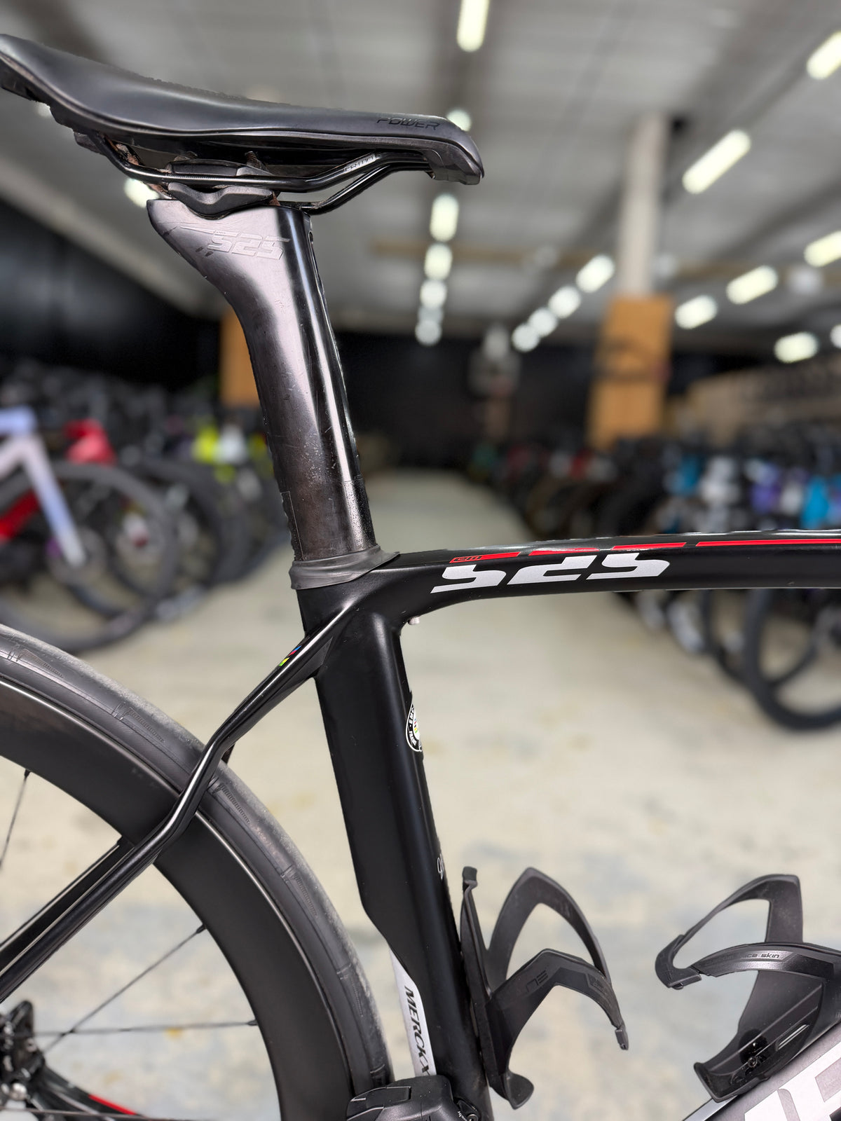Eddy Merckx 525 AXS Carbon Racefiets