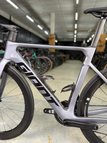 SHOWROOM Giant Propel Advanced Pro 0 Di2 Carbon Racefiets