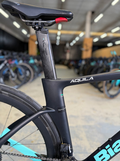 Bianchi Aquila CV Dura Ace Di2 Carbon Racefiets
