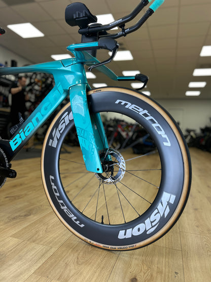 Bianchi Aquila RC Disc Di2 Carbon Racefiets