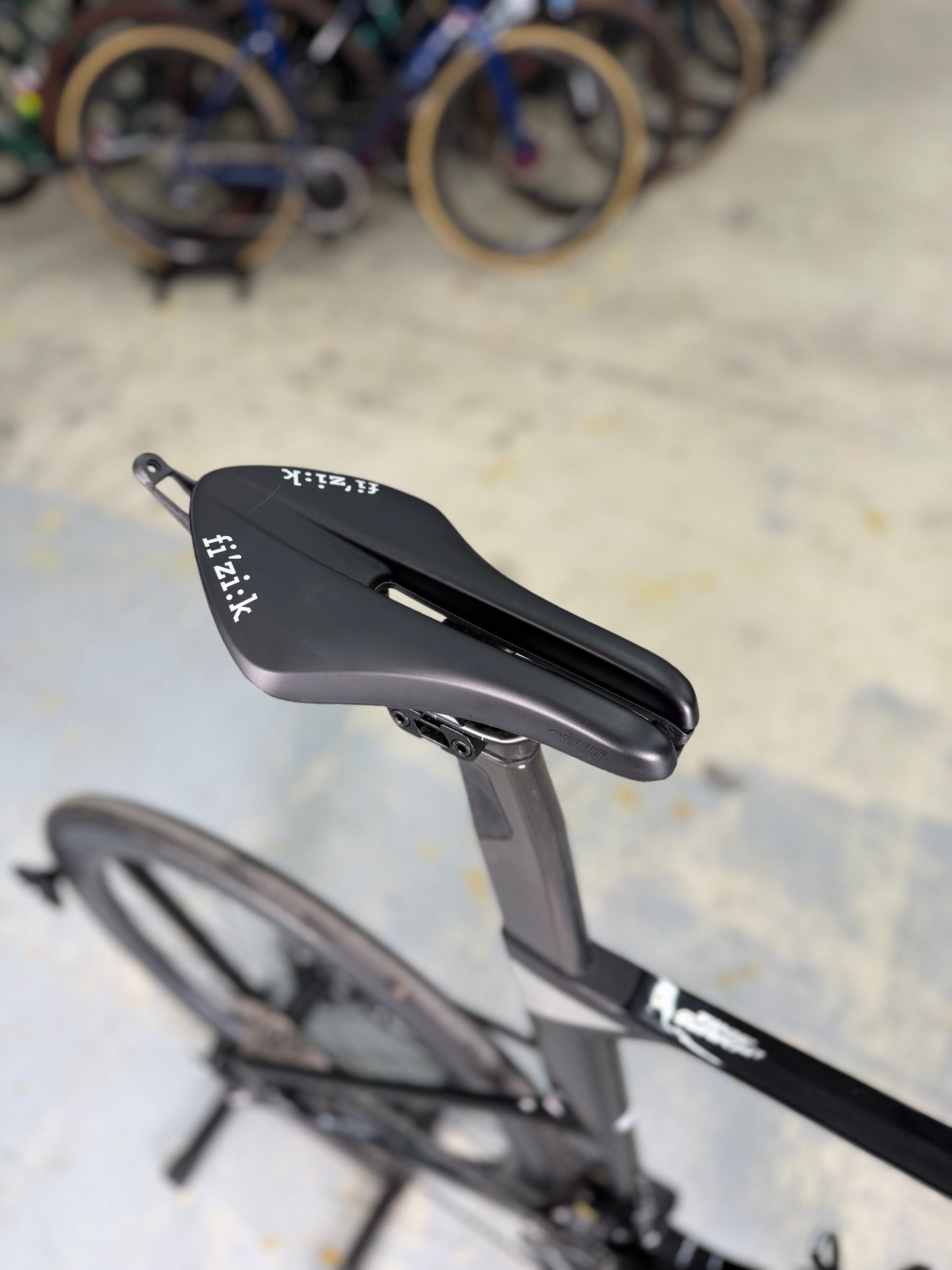DEMO Merida Time Warp Tri Limited Di2 Carbon Racefiets