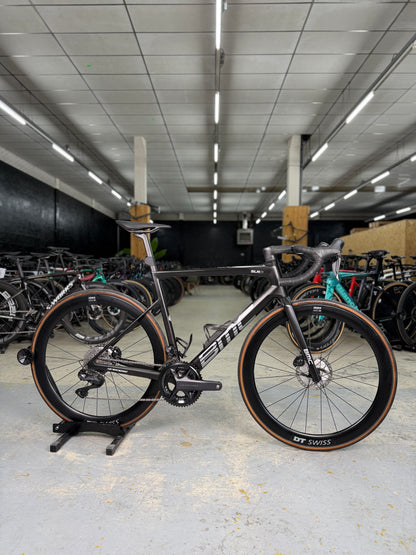 BMC Teammachine SLR 01 Di2 Carbon Road Bike