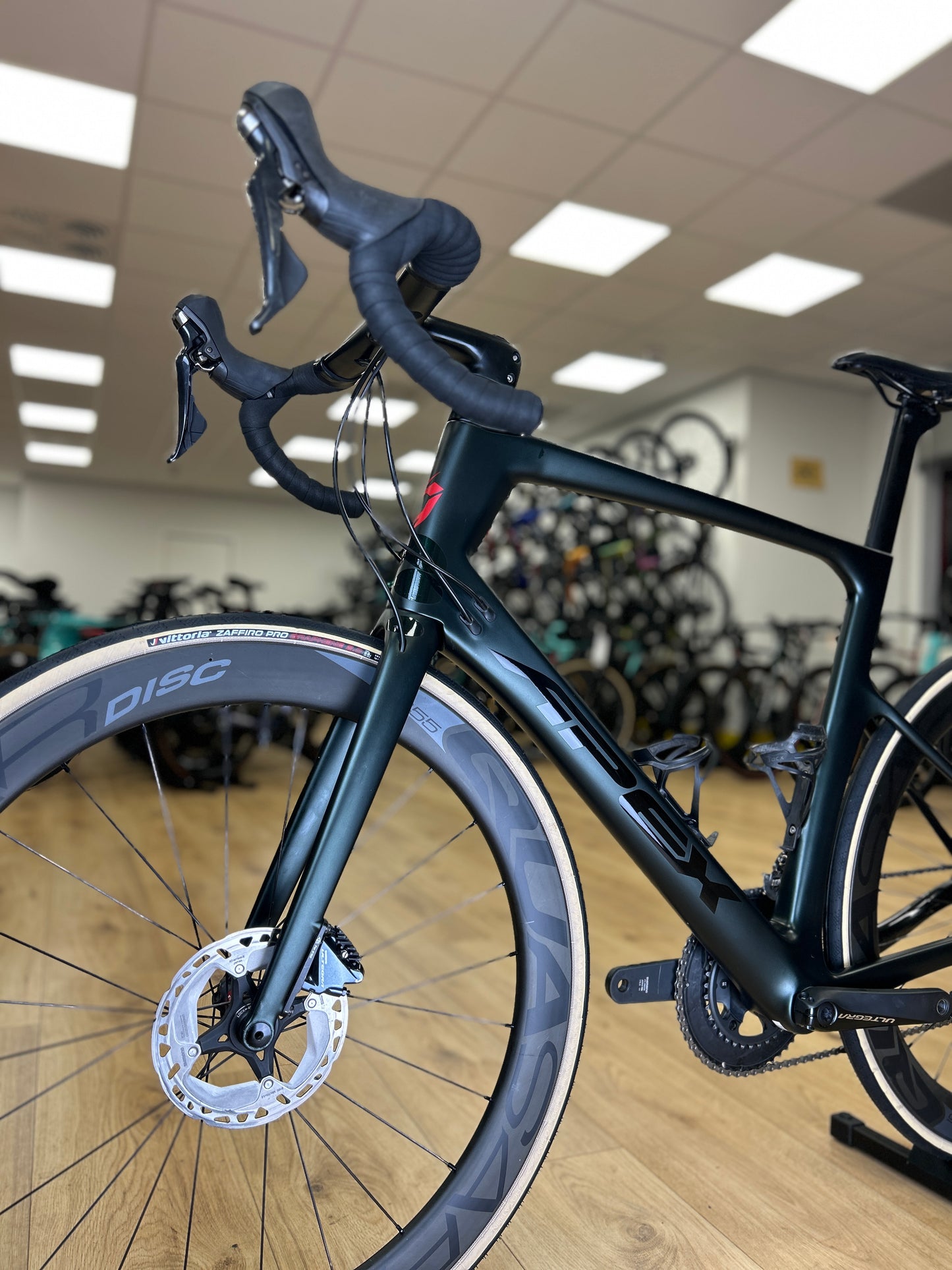 Apex Flare 3.0 Disc Carbon Racefiets