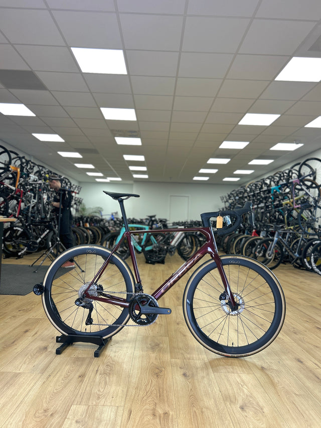 0km Showroom Model Orbea Orca M20iLTD PWR Di2 Carbon Racefiets