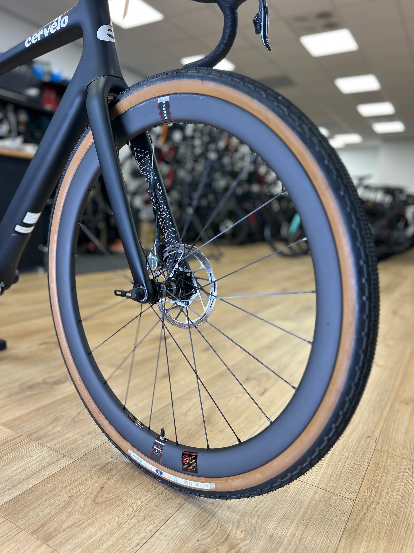 0km Showroom Model Cervelo Aspero 5 Red XPLR AXS Gravel Fiets