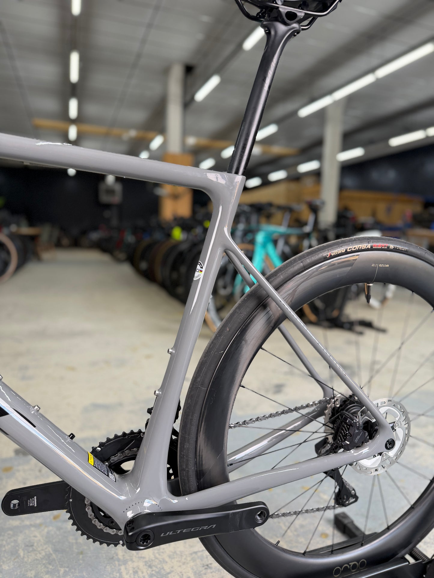 Isaac Element Di2 Carbon Racefiets