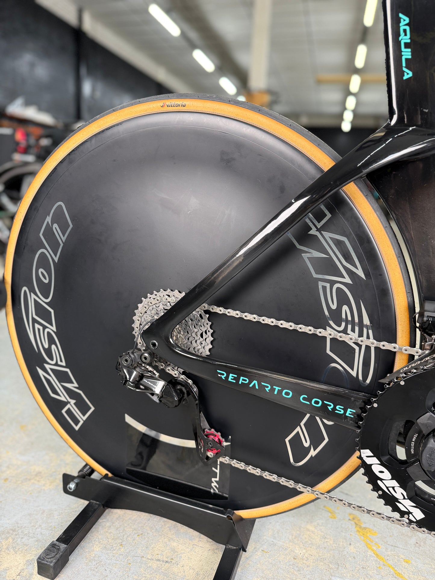 Bianchi Aquila RC Disc Di2 Carbon Racefiets