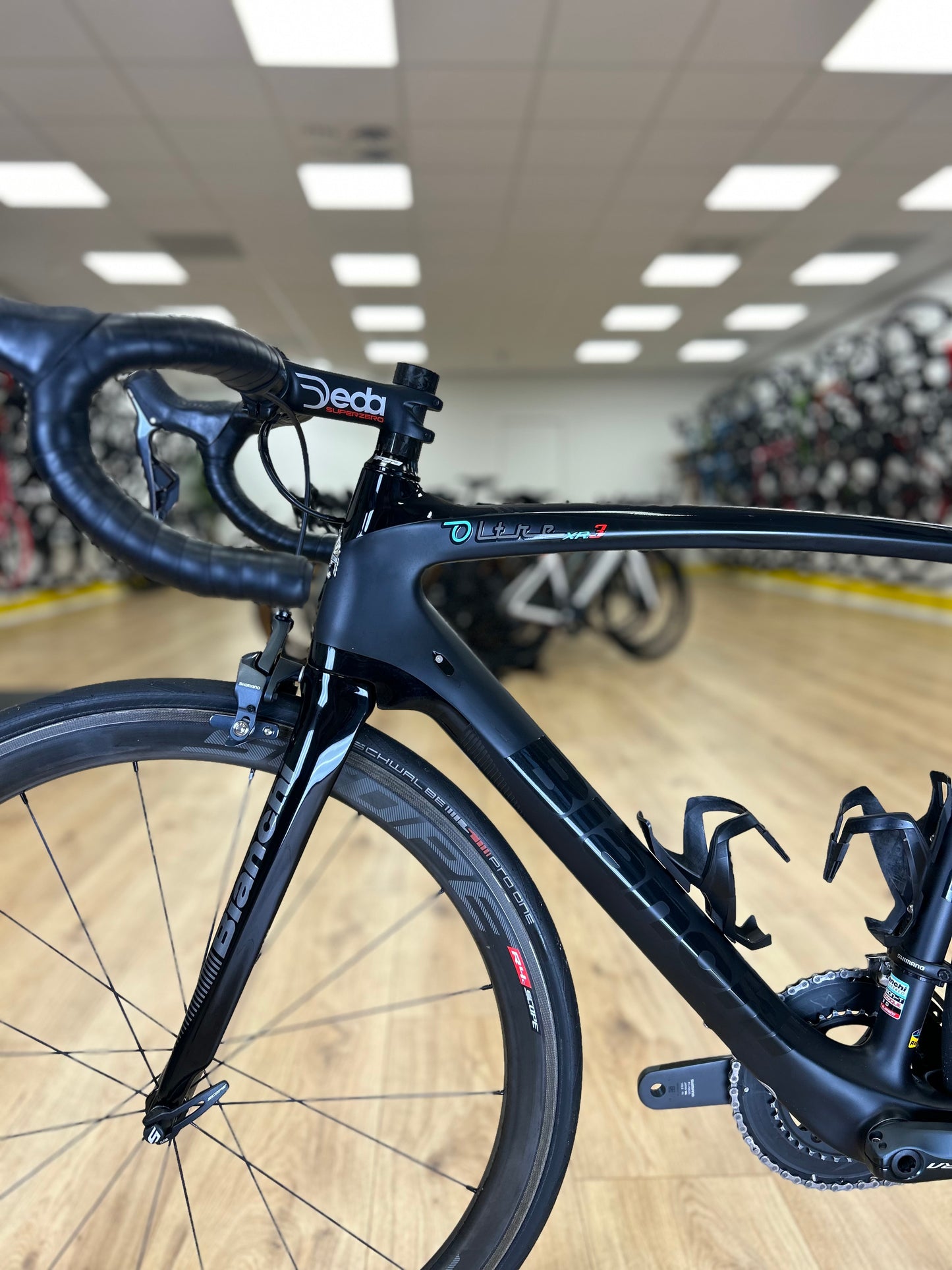 Bianchi Oltre xr3 CV Di2 Scope Carbon Racefiets