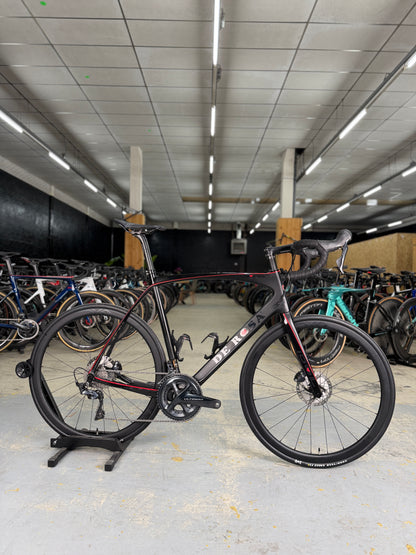 The Rosa Idol Carbon Racing Bike