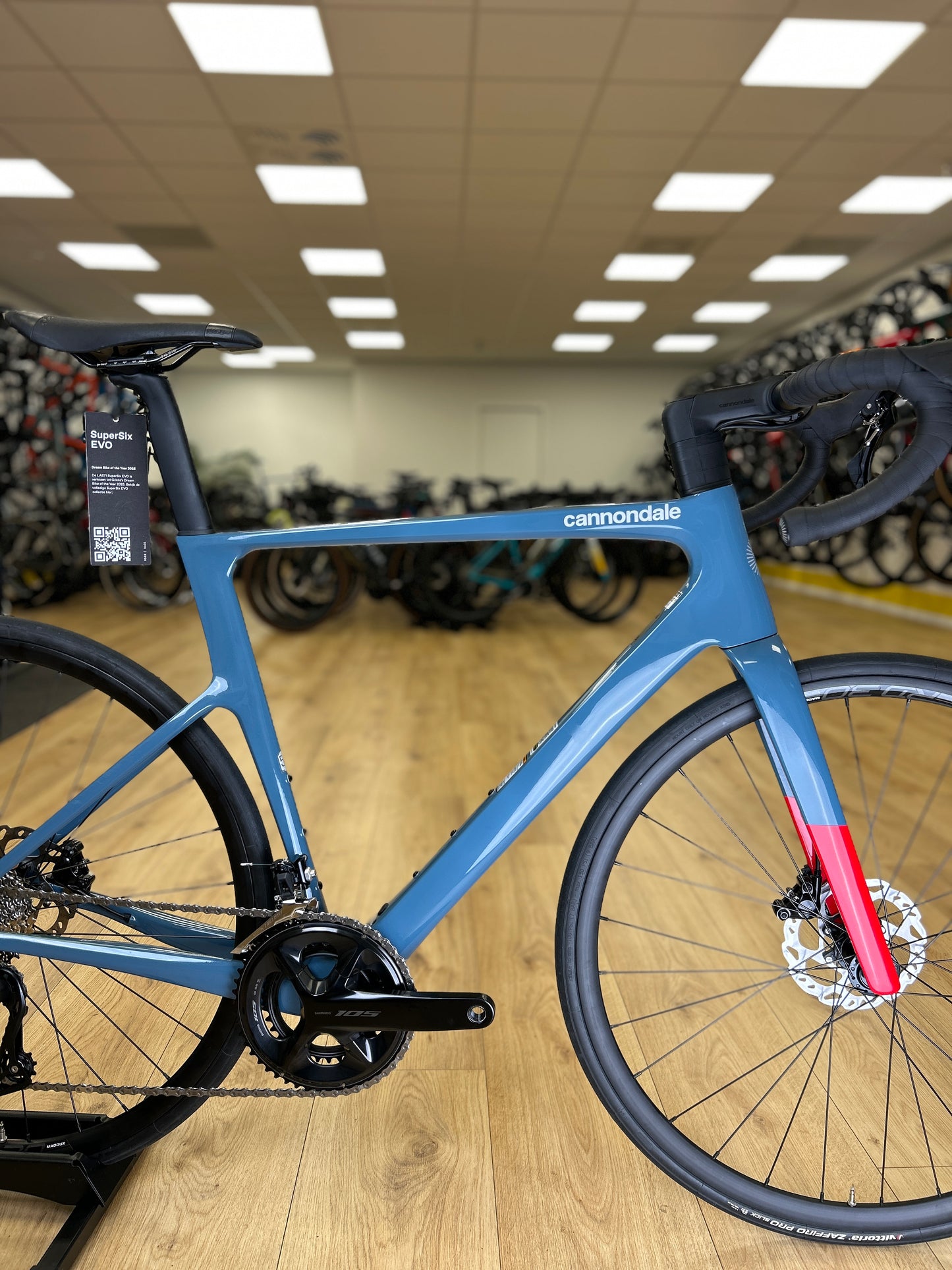 SHOWROOM MODEL Cannondale SuperSix Evo Carbon Racefiets