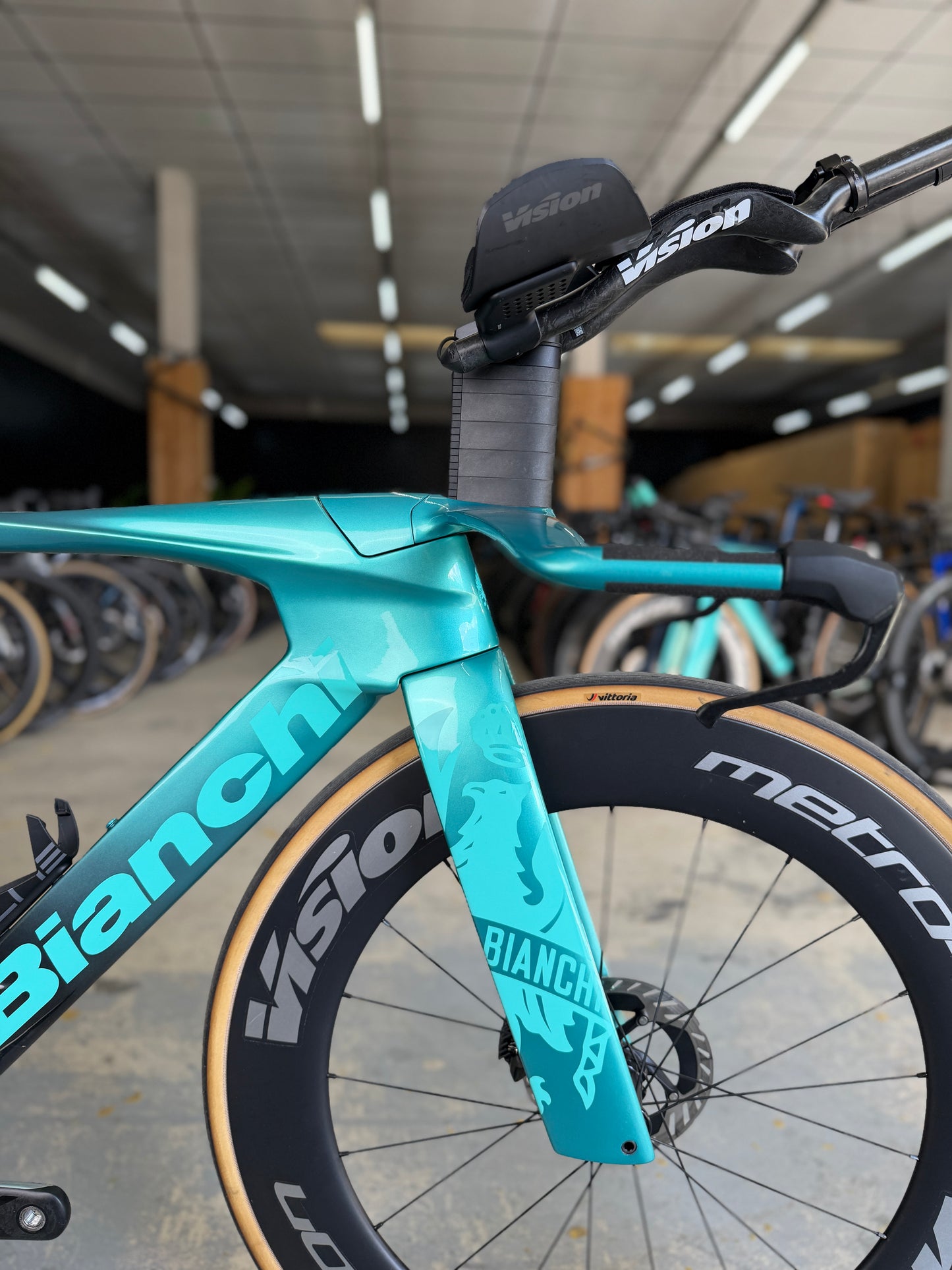 Bianchi Aquila RC Disc Di2 Carbon Road Bike
