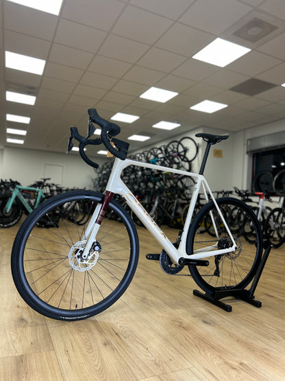 0km Showroom Model Orbea Orca M30iTEAM Di2 Carbon Racefiets