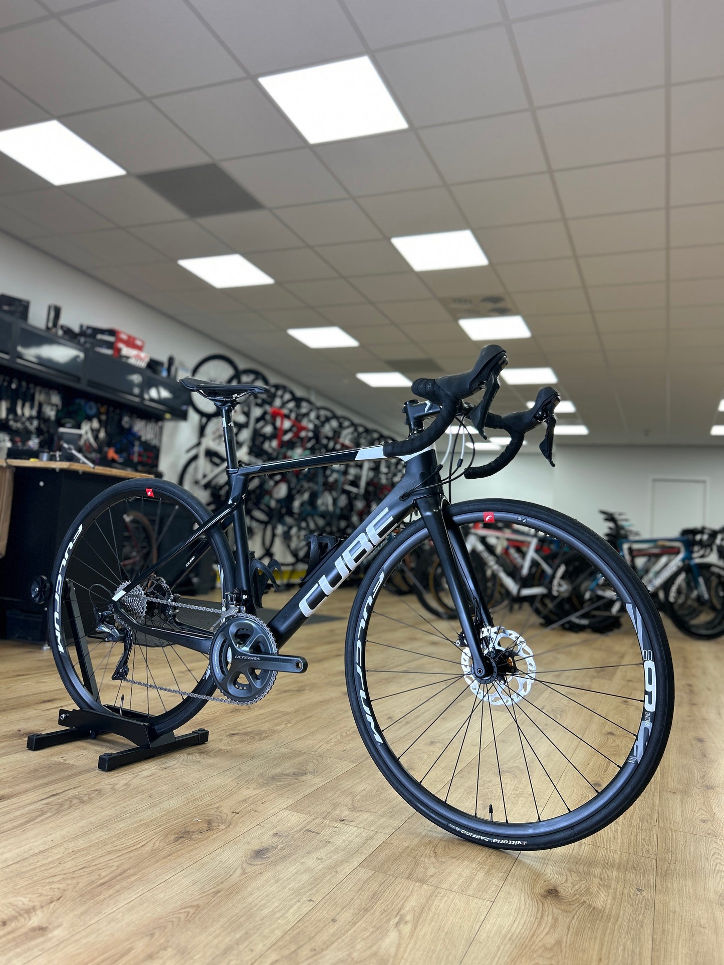 Cube Agree C:62 Race Carbon Racefiets