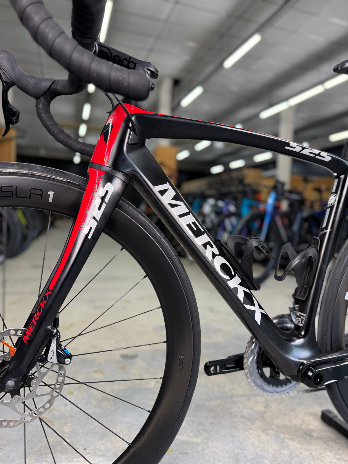 Eddy Merckx 525 AXS Carbon Racefiets
