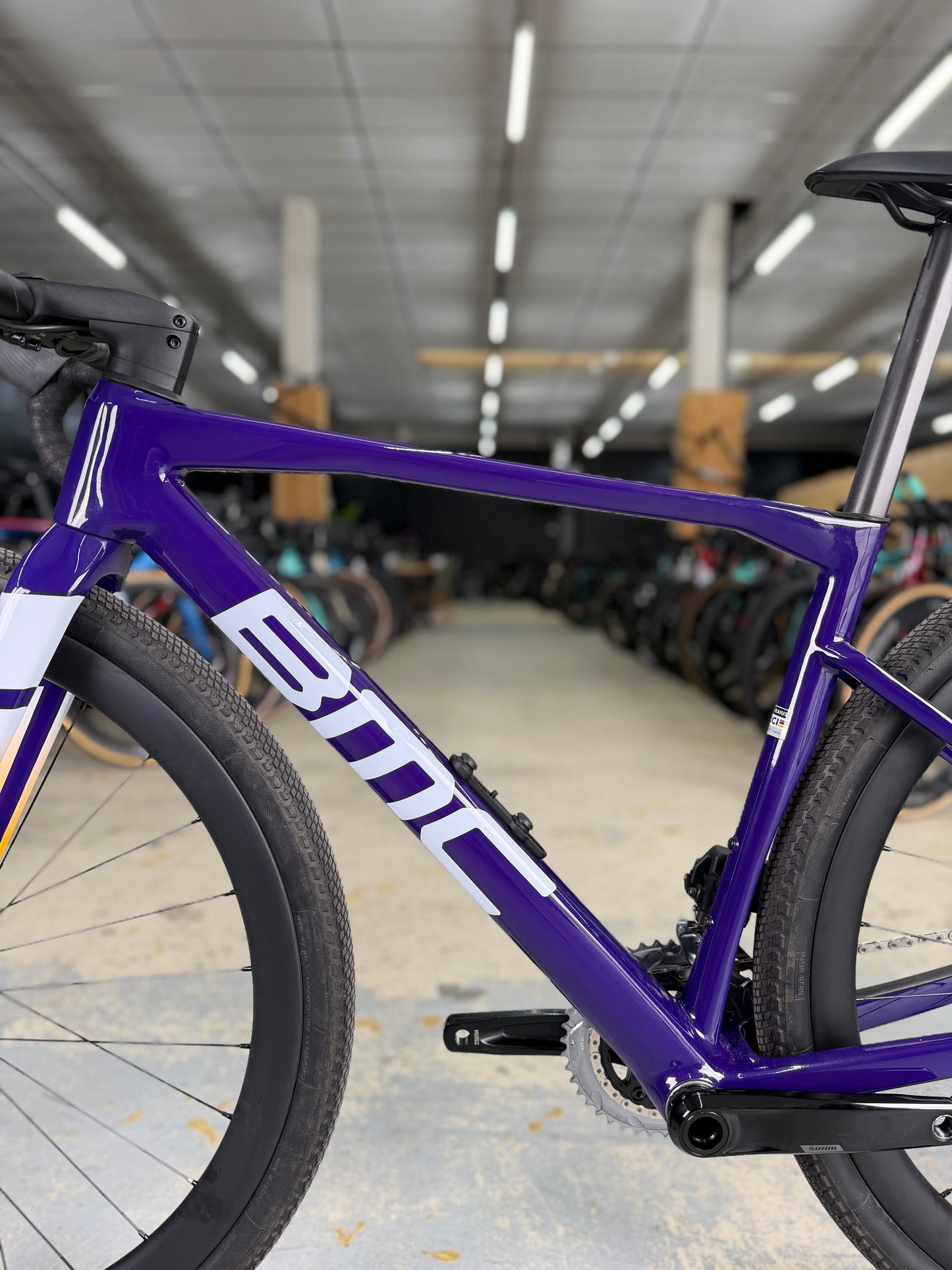 1000km BMC Kaius 01 THREE AXS Gravel Fiets