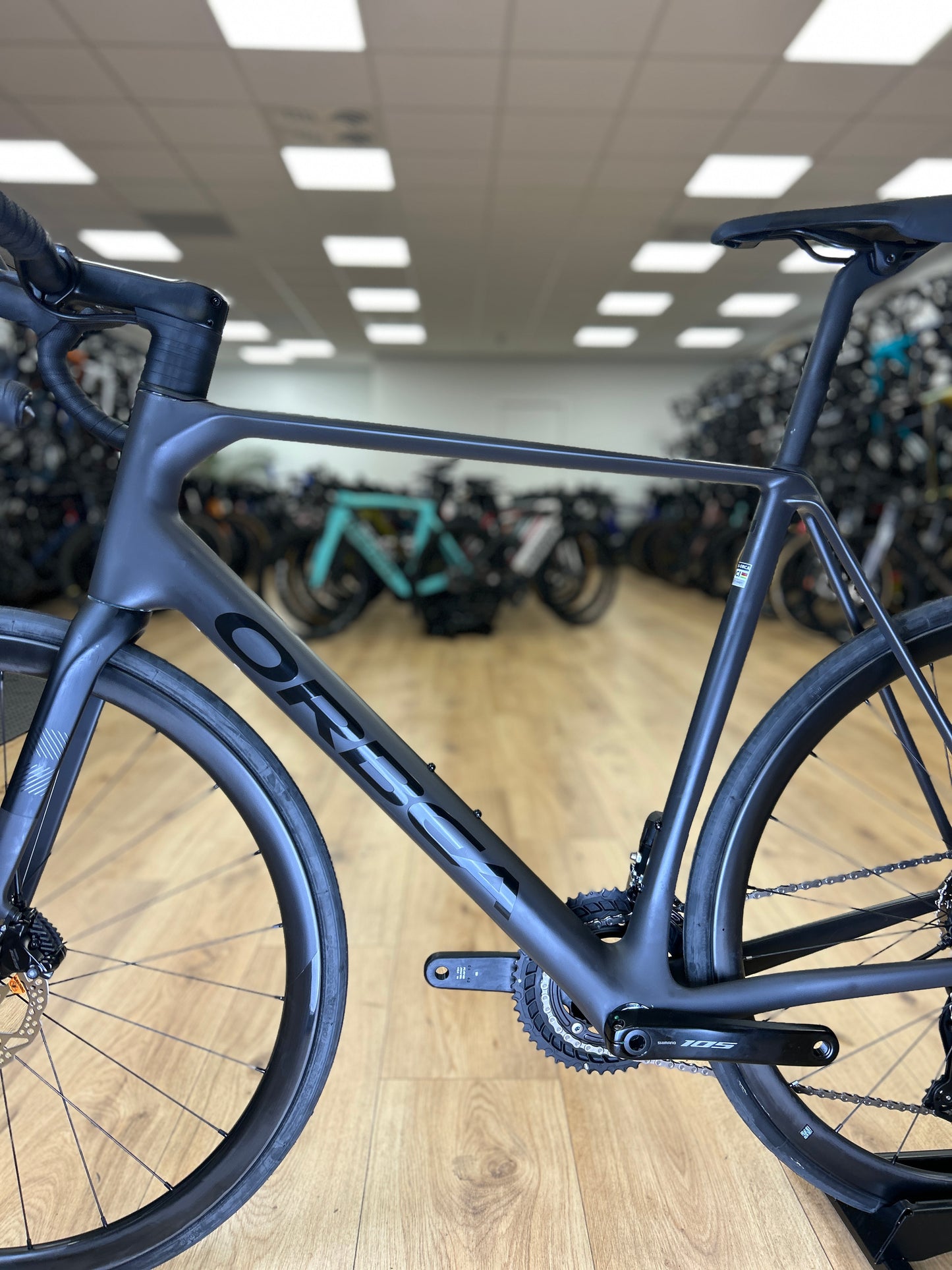 Showroom Model Orbea Orca M35i Di2 Carbon Racing Bike