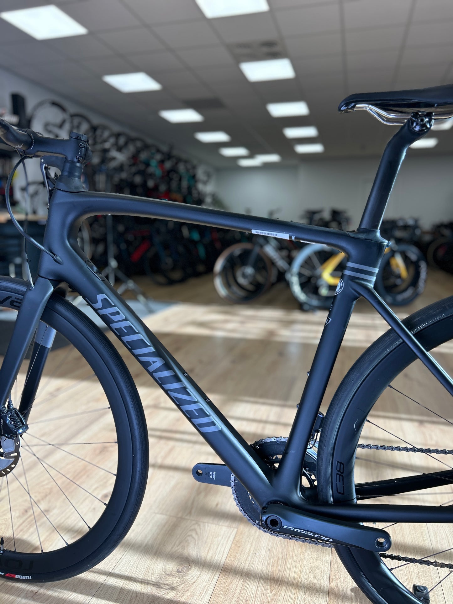 Specialized Roubaix Expert Di2 Carbon Road Bike