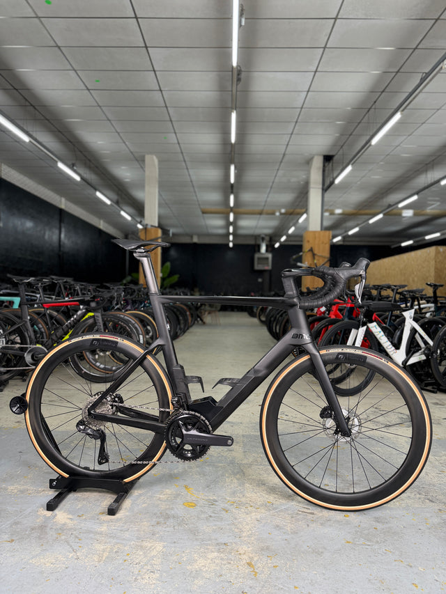 BMC Timemachine ROAD 01 Di2 Carbon Racefiets