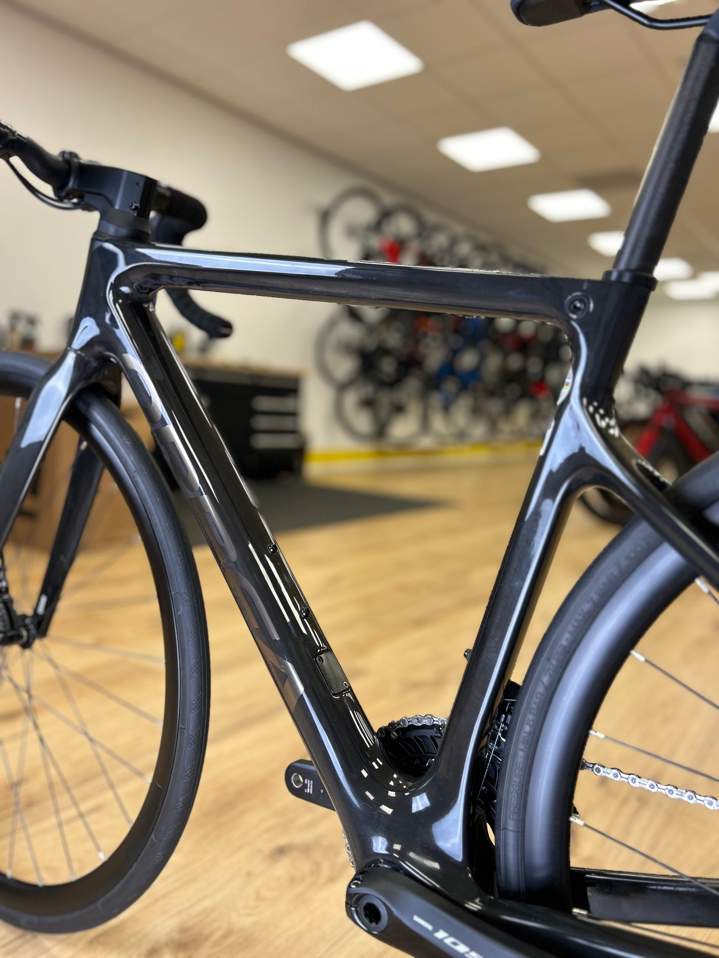 Showroom Orbea Orca M30 Carbon Disc Racefiets