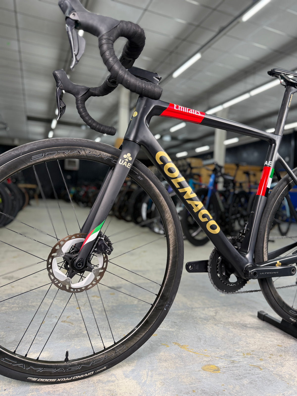 Colnago V3 Di2 UAE Team Carbon Racefiets