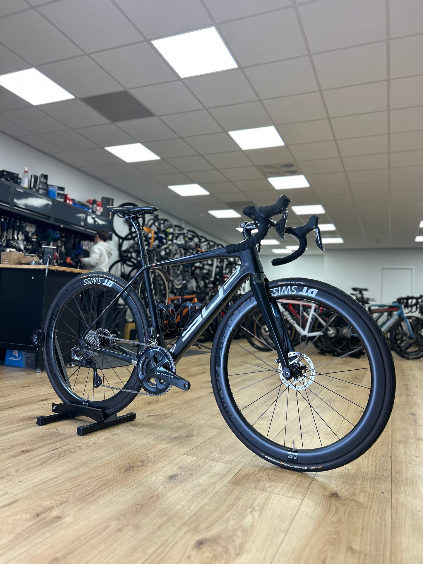 SUP X-Road Di2 Carbon Racefiets