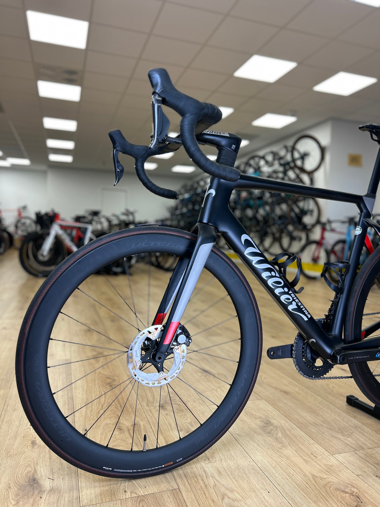 2000km Wilier Filante SLR Di2 Carbon Racefiets