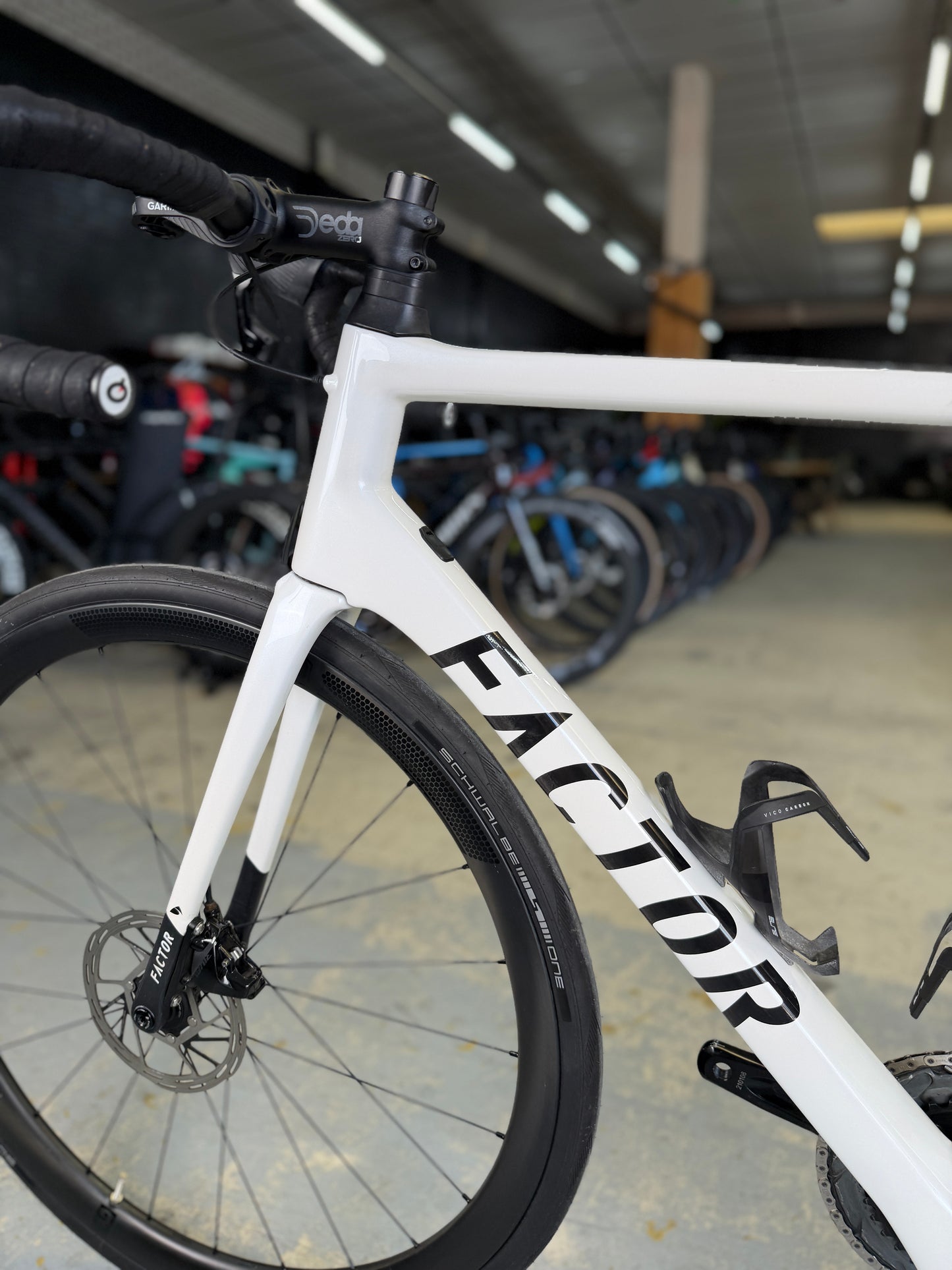 Factor O2 AXS Carbon Racefiets