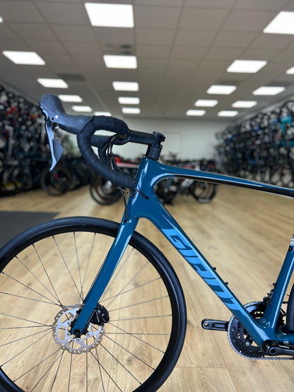 Giant Defy Carbon Racefiets