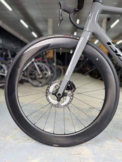 Isaac Element Di2 Carbon Racefiets