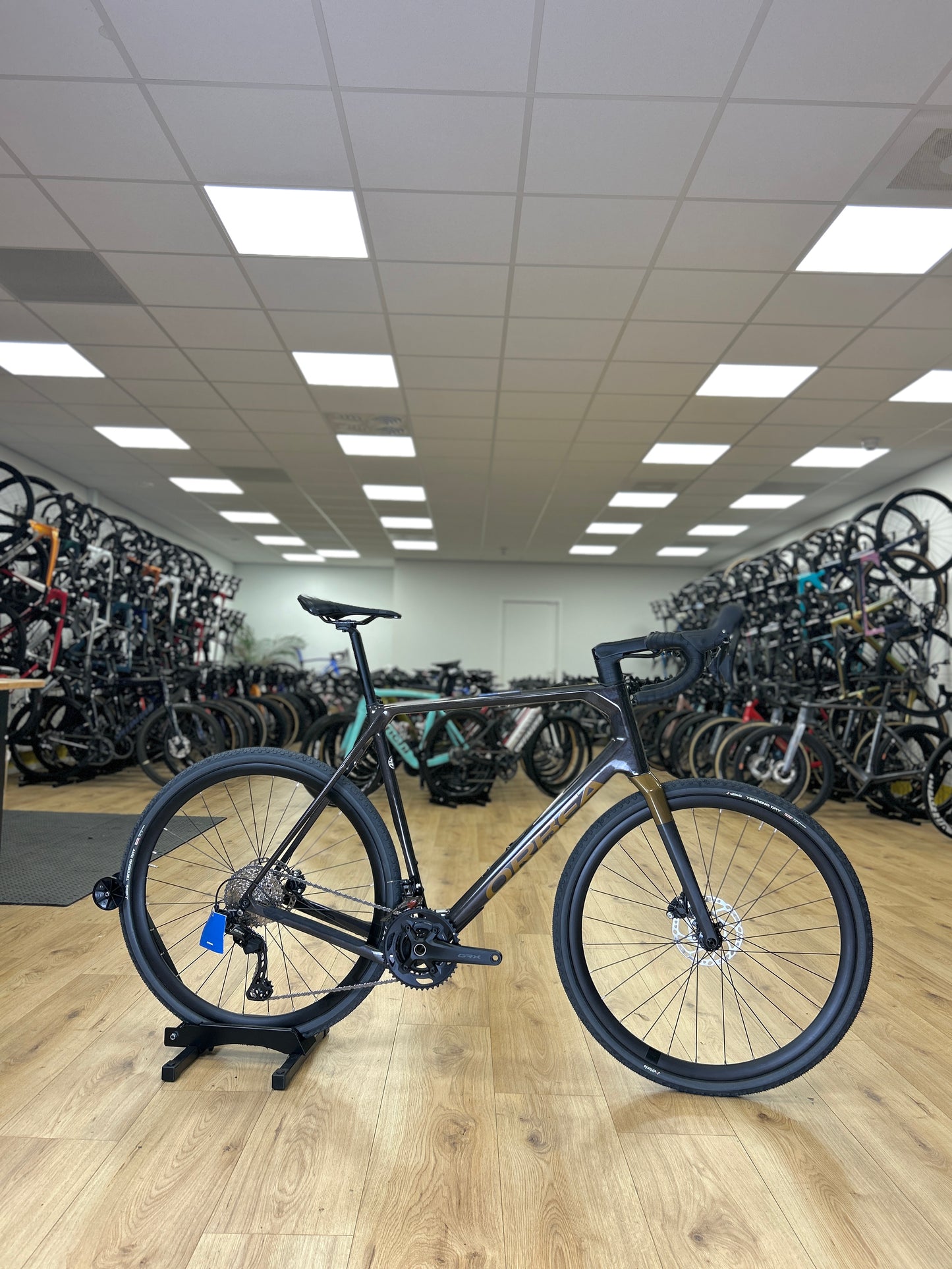 0km Showroom Model Orbea Terra M30 Carbon Gravel Fiets