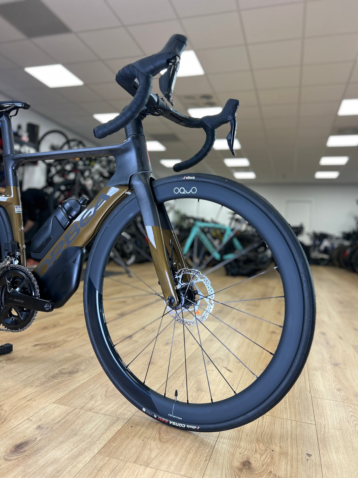 0km Showroom Model Orbea Orca Aero M30iLTD Di2 Carbon Racefiets