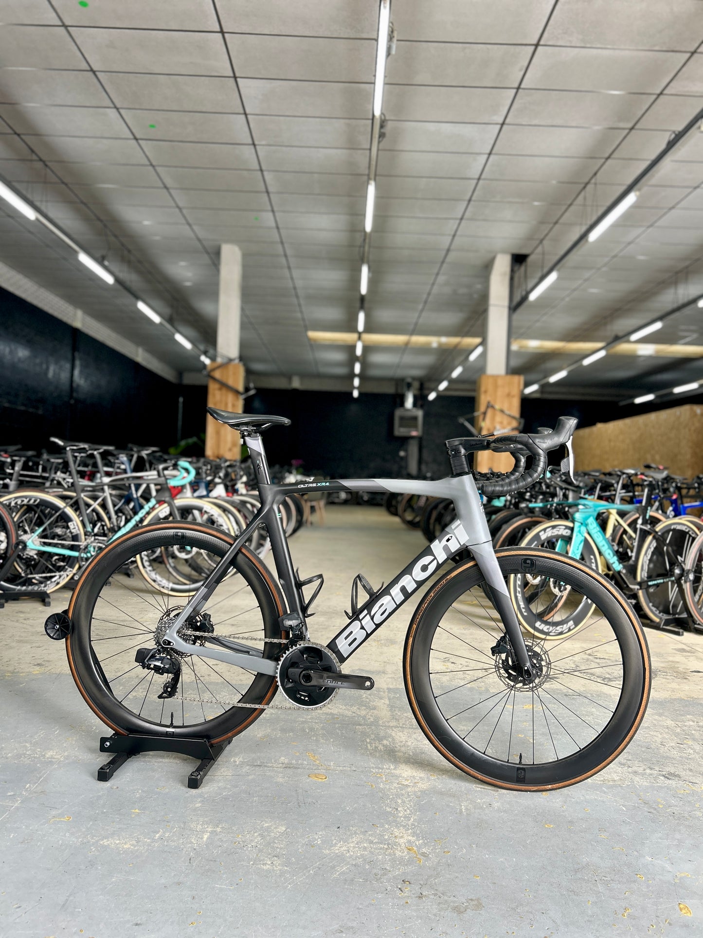 Bianchi Oltre XR4 AXS Carbon Road Bike