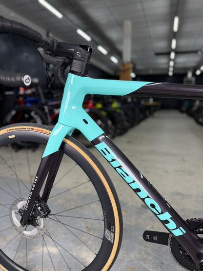 Bianchi Specialissima Pro Di2 Carbon Racefiets