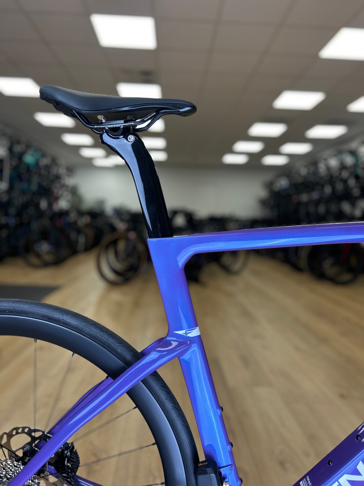 0km Showroom Model Pinarello F5 Di2 Carbon Racefiets