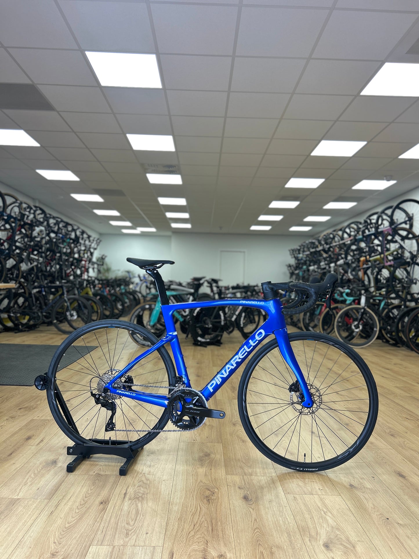 NEW 0km Pinarello F1 Carbon Race Bike