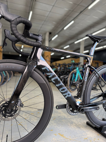 Factor Ostro VAM AXS Carbon Racefiets