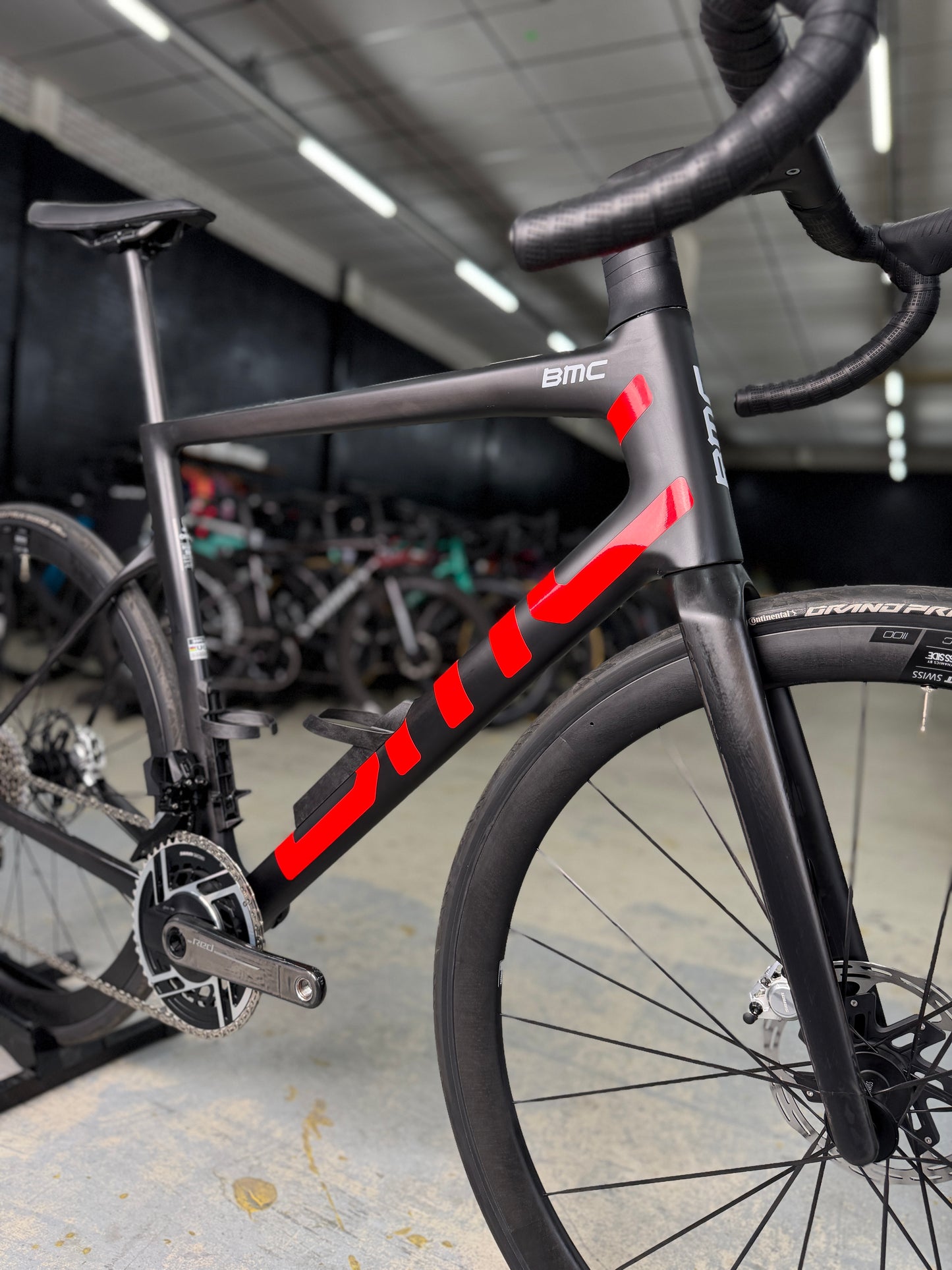 NIEUW BMC Teammachine SLR 01 ONE Red eTap Carbon Racefiets