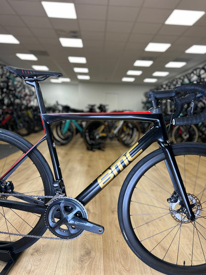 BMC Teammachine SLR02 Di2 Carbon Road Bike