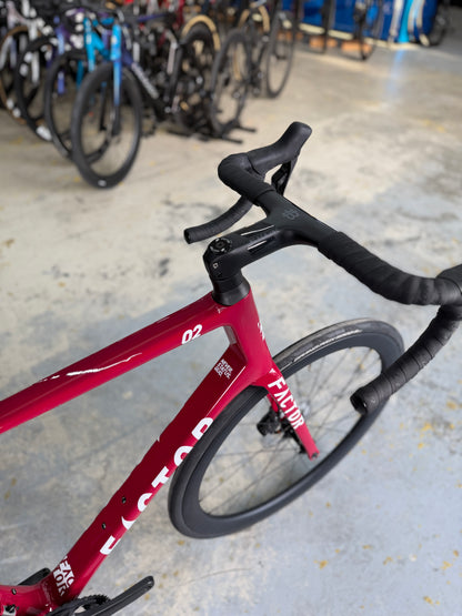 NIEUW Factor O2 VAM Di2 Carbon Racefiets