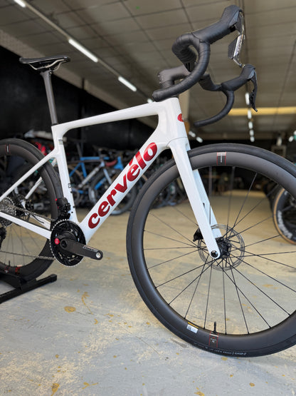 SHOWROOM Cervélo Caledonia-5 AXS Carbon Racefiets