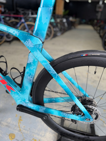 Trek Madone SLR Di2 Carbon Road Bike