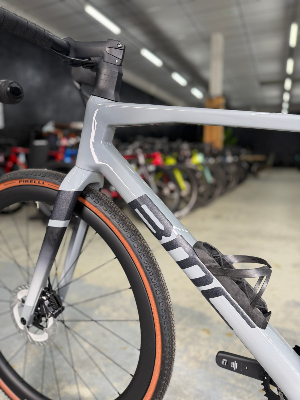 NIEUW BMC Kaius 01 THREE Di2 Gravel Fiets