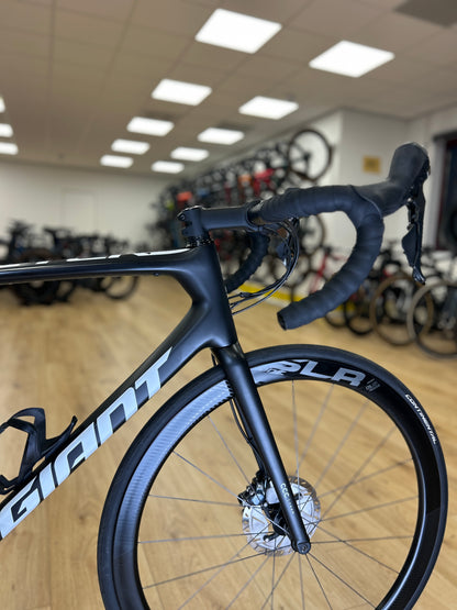 Giant TCR Disc Team CCC Carbon Racefiets