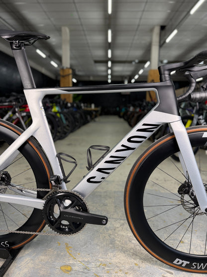 300km Canyon Aeroad CF SLX Di2 Carbon Racefiets