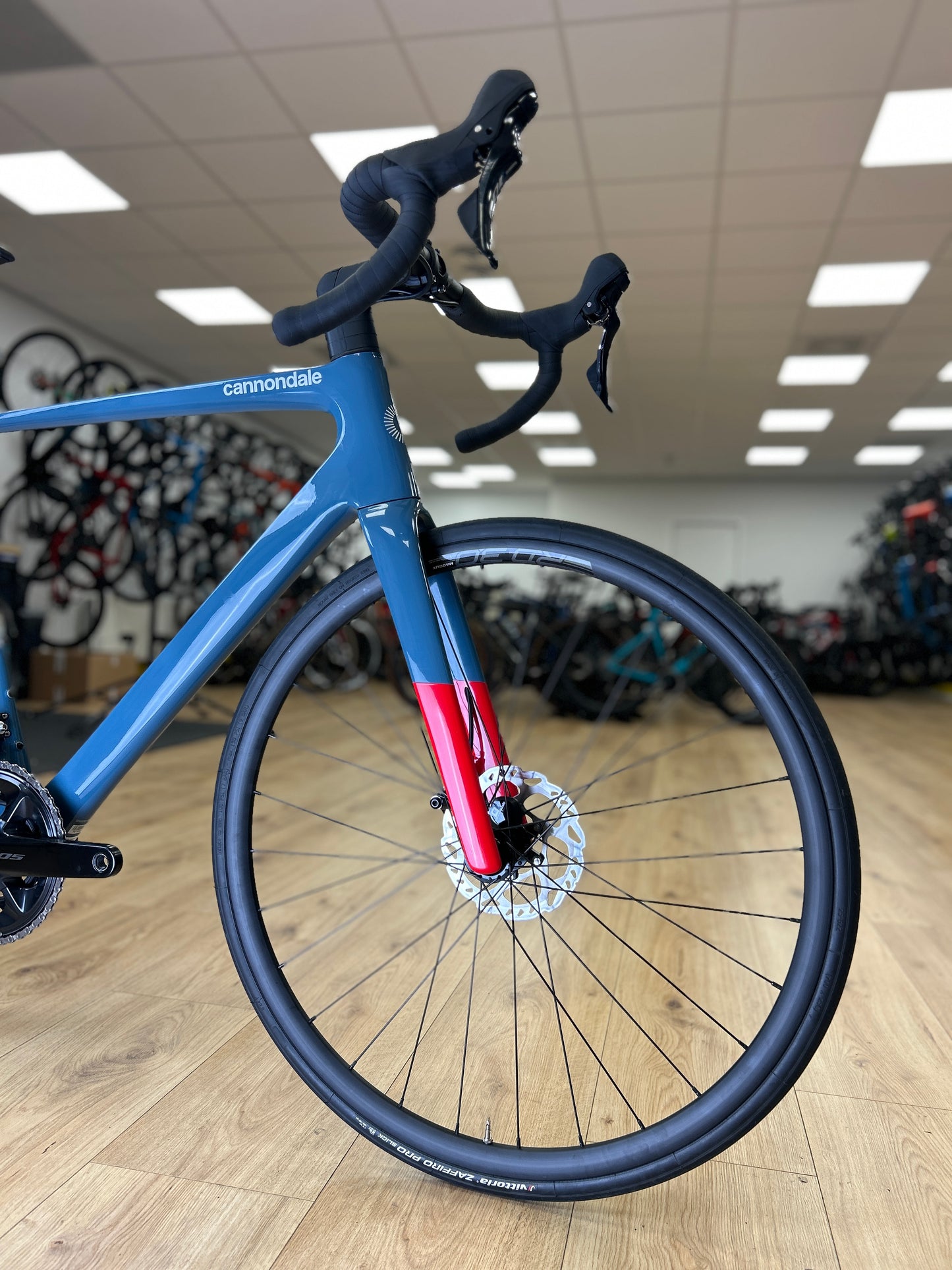 SHOWROOM MODEL Cannondale SuperSix Evo Carbon Racefiets