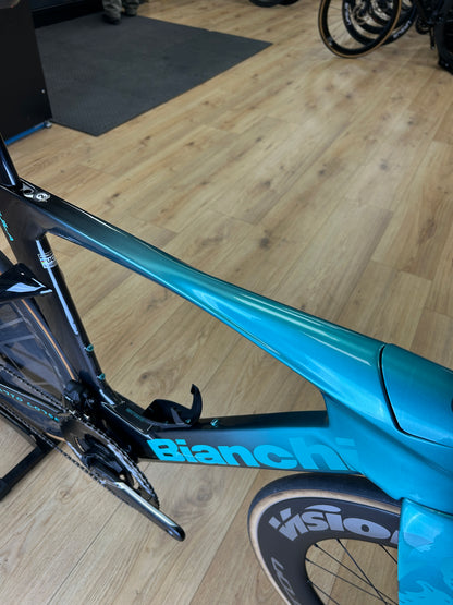 Bianchi Aquila RC Disc Di2 Carbon TT