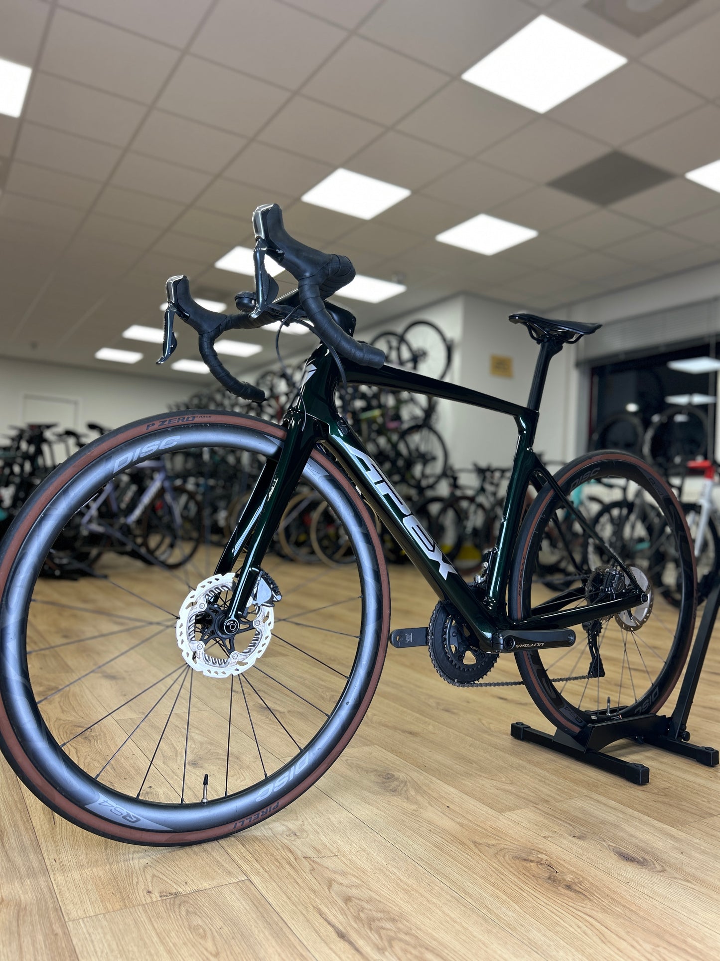 Apex AeroDyne Di2 Carbon Racefiets